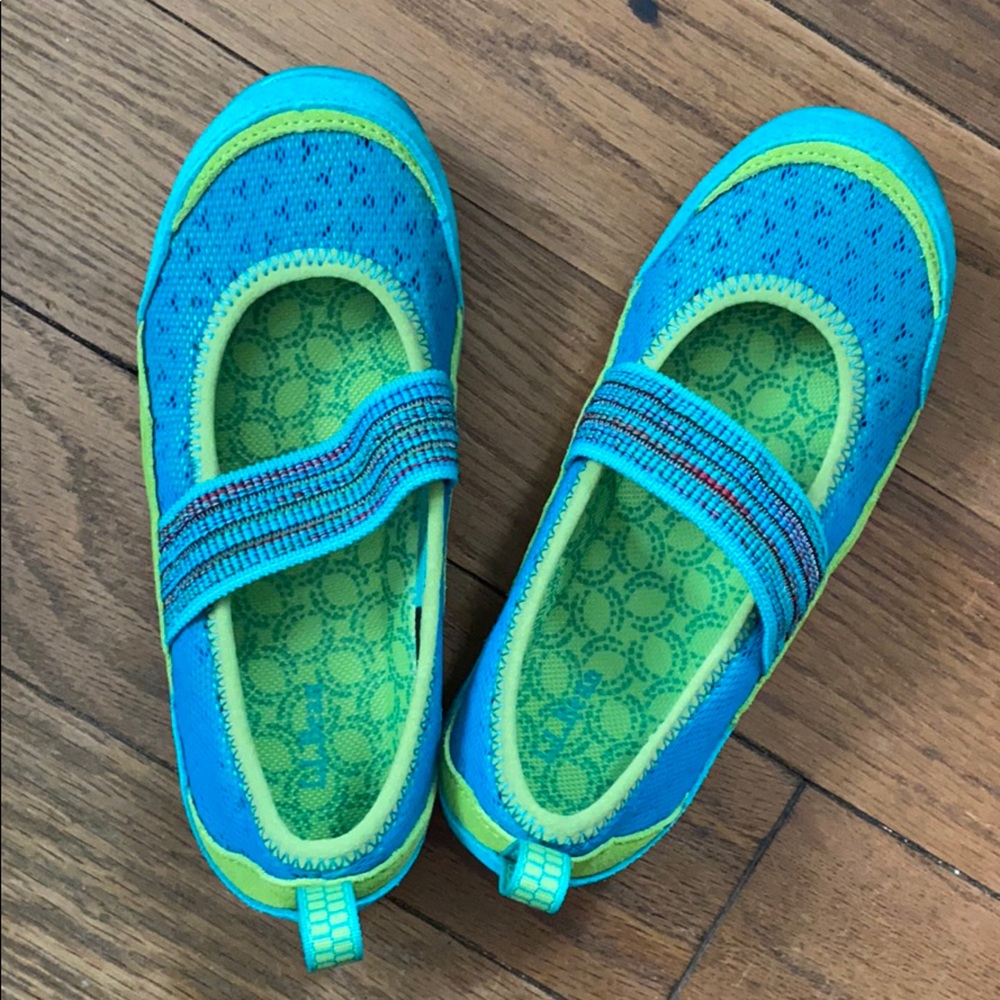 NWT LL Bean Beansport girls Mary Janes size 12